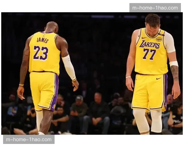 凯尔特人客场22分大胜湖人 詹姆斯里程碑夜遭遇里程悲